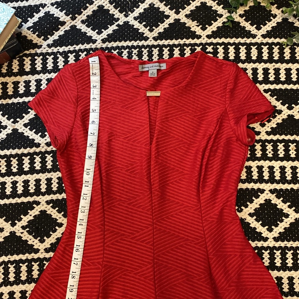 Red Dress - Picture 6 of 7